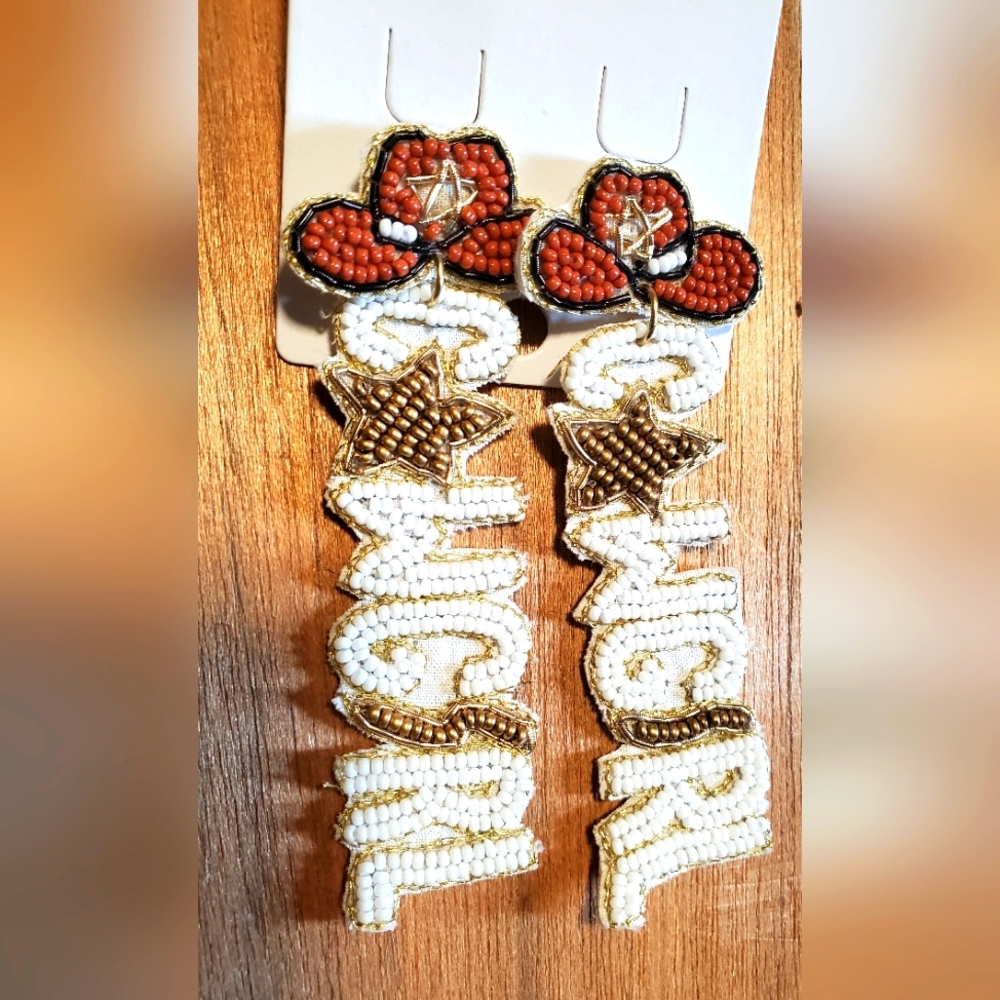 NEW Western Cream White Beaded Cowgirl Earrings Star and Hat detail